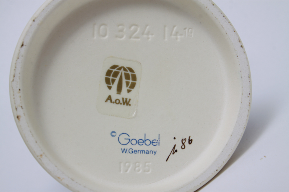 Goebel DeGrazia "Festival of Lights" Figurine