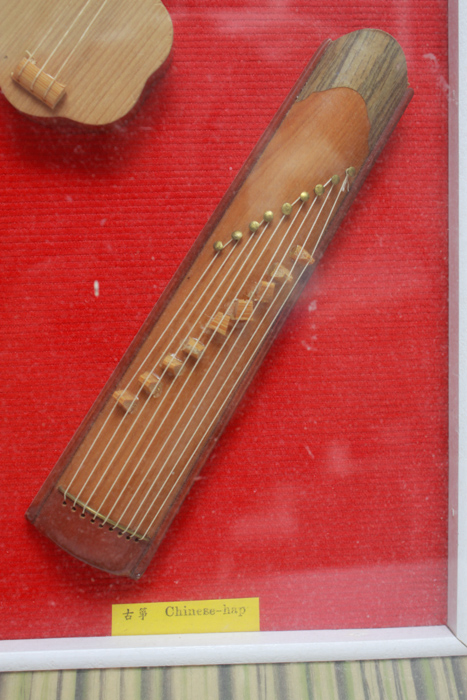 Model Chinese Instrument Shadow Box Display