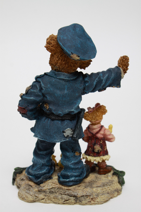 Boyds Bears & Friends Police Figurine in Box