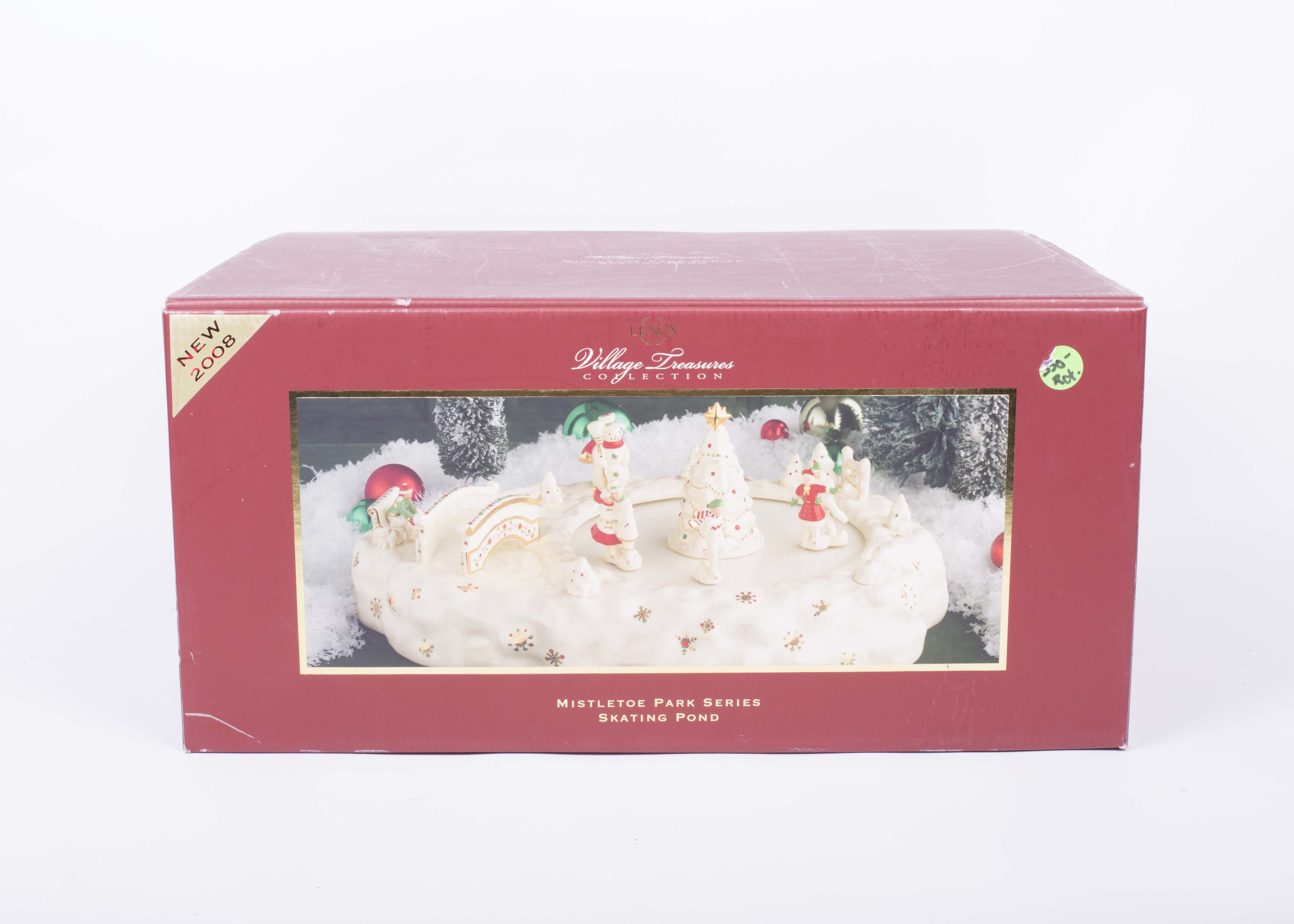 Lenox "Mistletoe Park" Animated Skating Pond