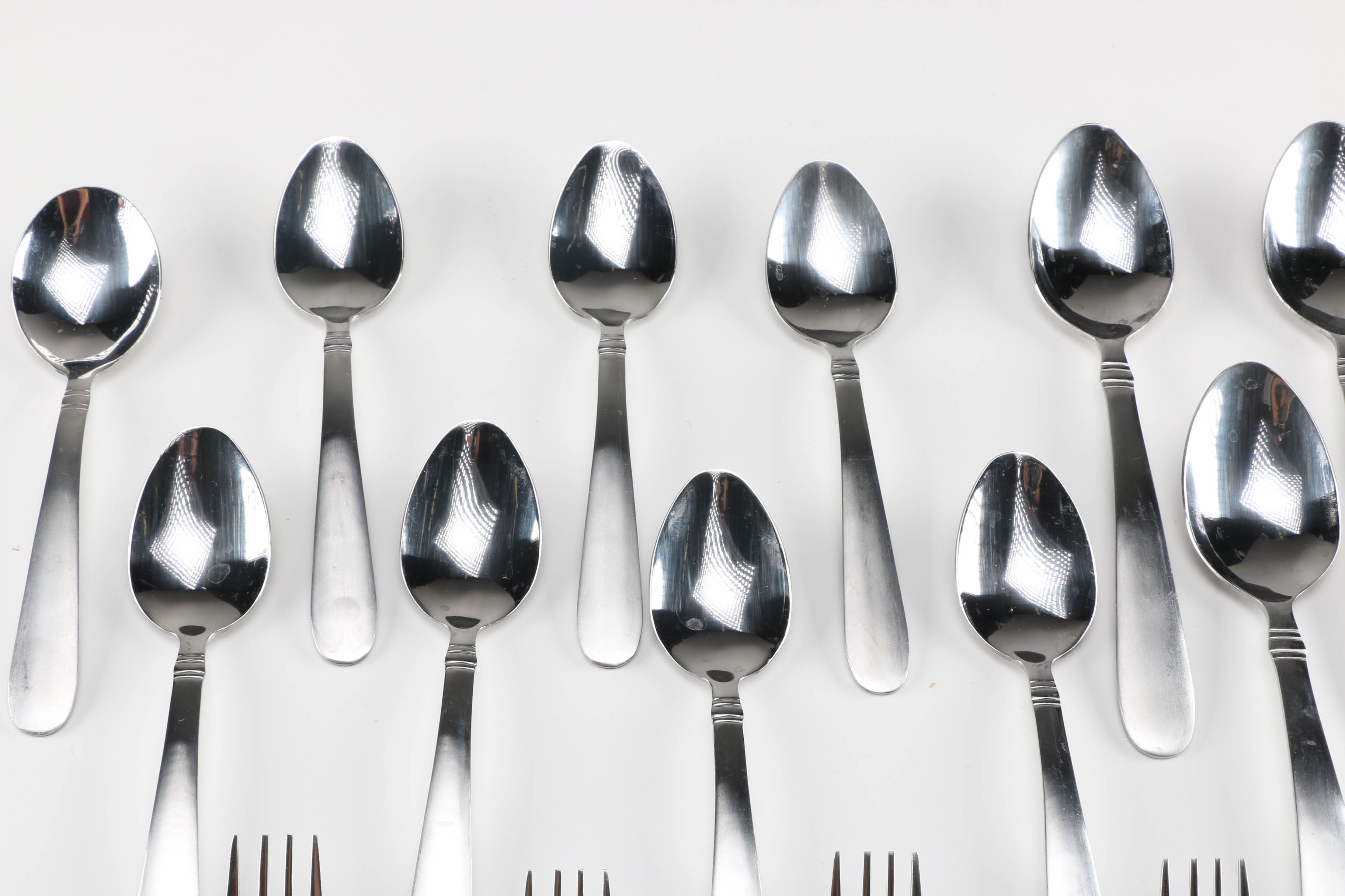 Pfaltzgraff Stainless Steel Flateware Set