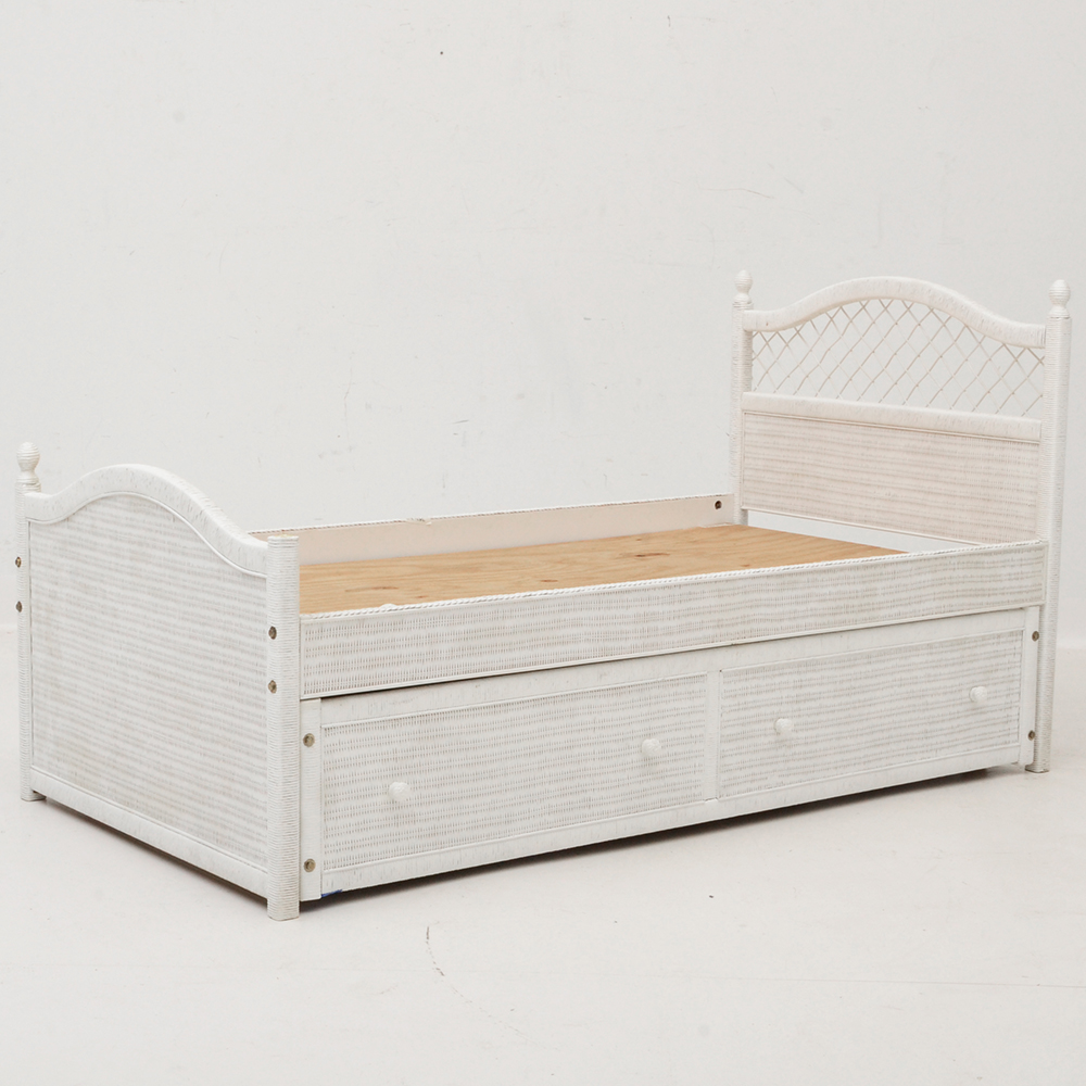 White Wicker Twin Trundle Bed