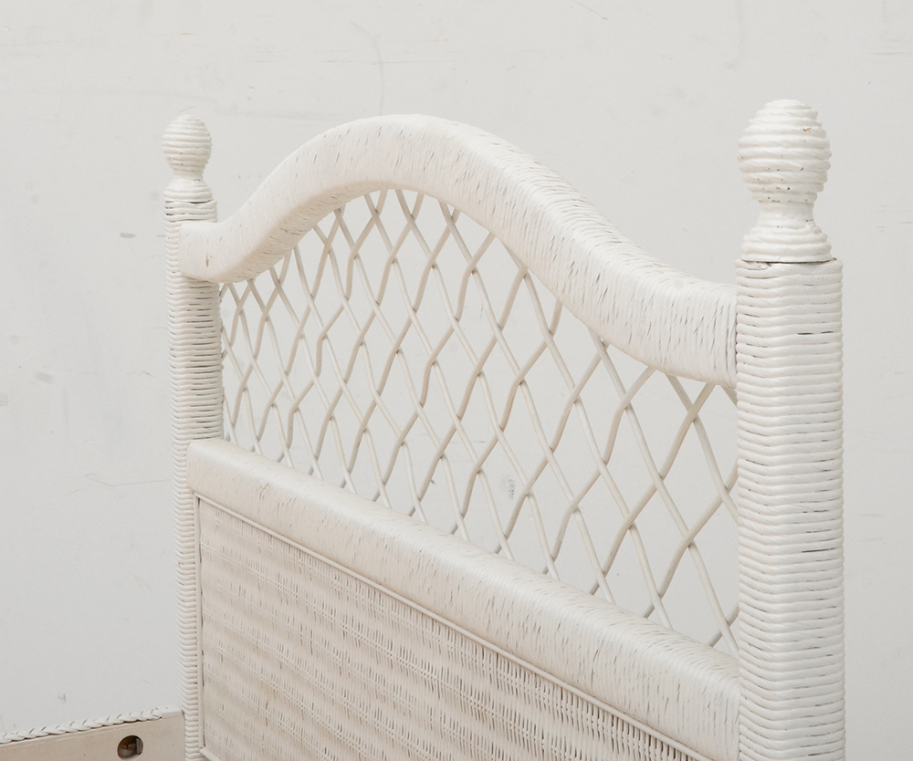 White Wicker Twin Trundle Bed