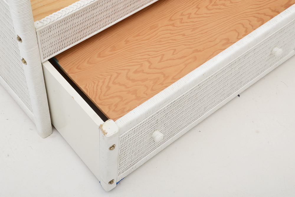 White Wicker Twin Trundle Bed