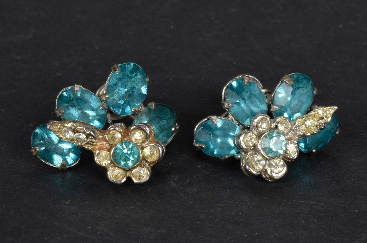 Group of Vintage Costume Jewelry