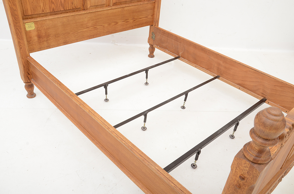 Oakwood Interiors Queen Size Carved Oak "Oakcrest" Panel Bed