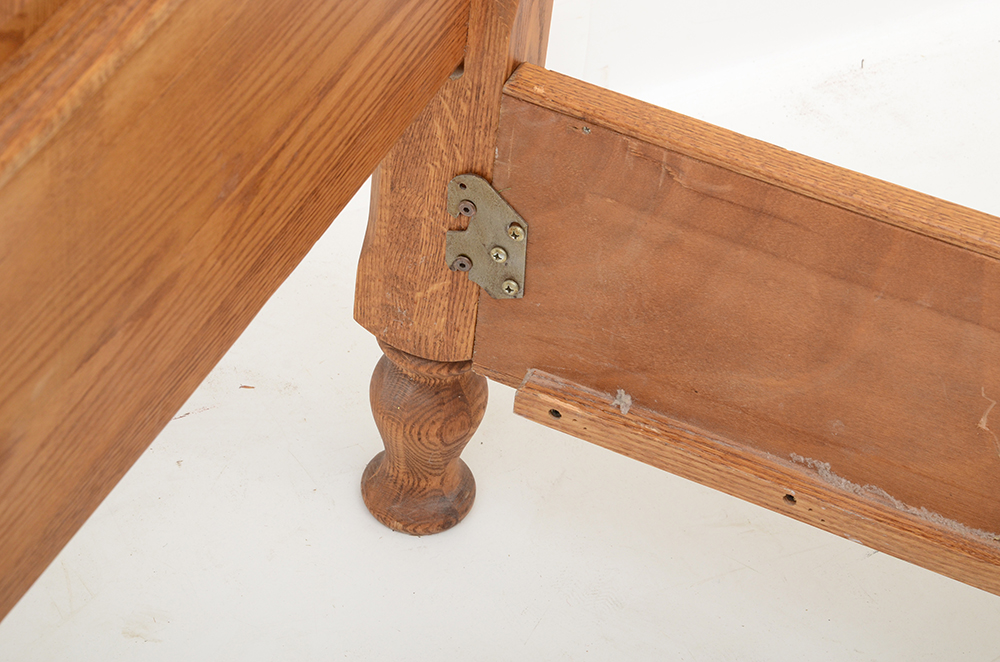 Oakwood Interiors Queen Size Carved Oak "Oakcrest" Panel Bed