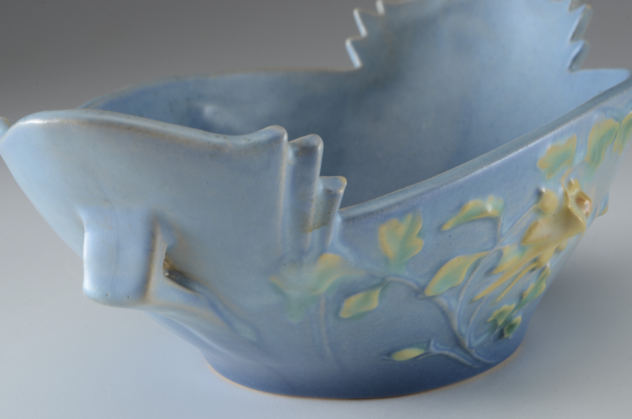 Vintage Roseville Art Pottery "Columbine" Bowl