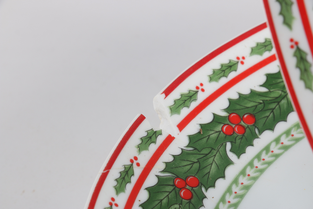 Lefton Holiday Holly Plates and Mugs