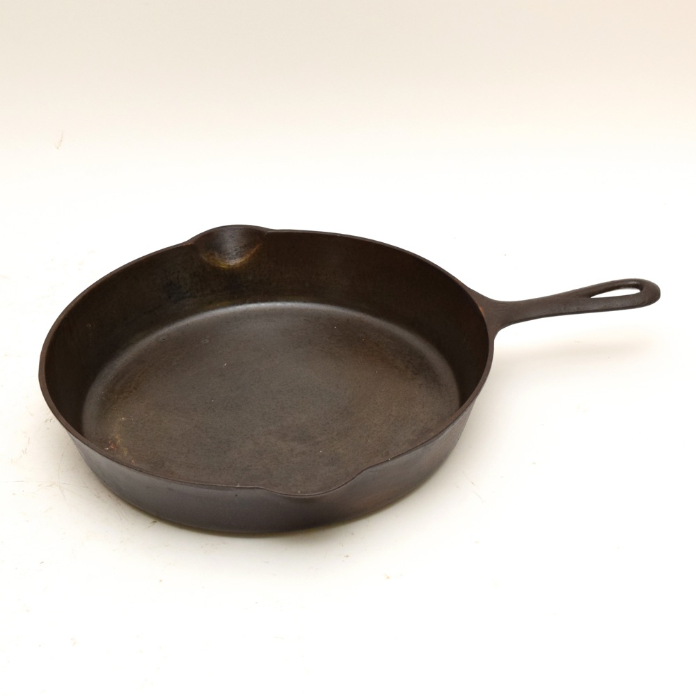 Vintage Large Logo Griswold No. 10 Cast Iron Skillet