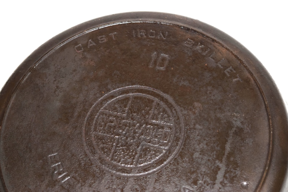 Vintage Large Logo Griswold No. 10 Cast Iron Skillet