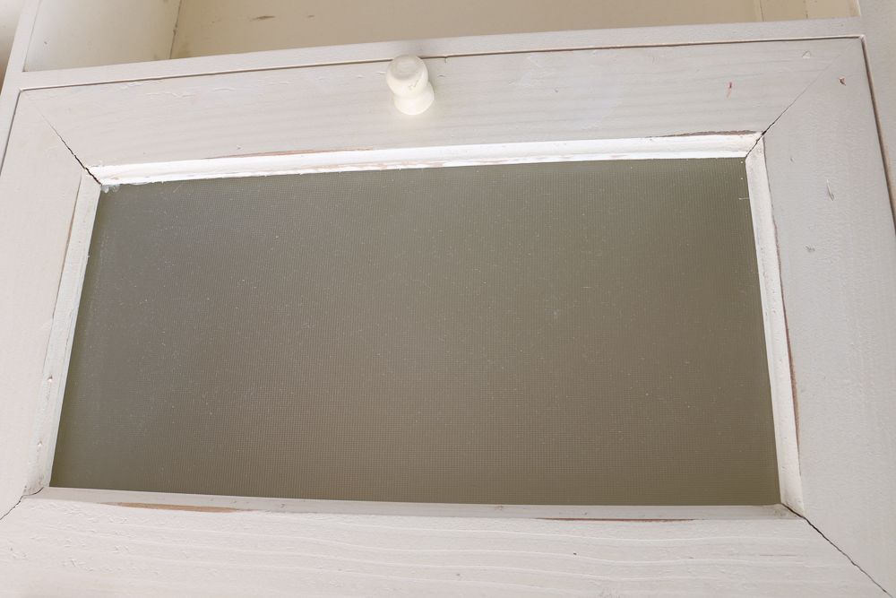 White Wood Hanging Medicine Cabinet