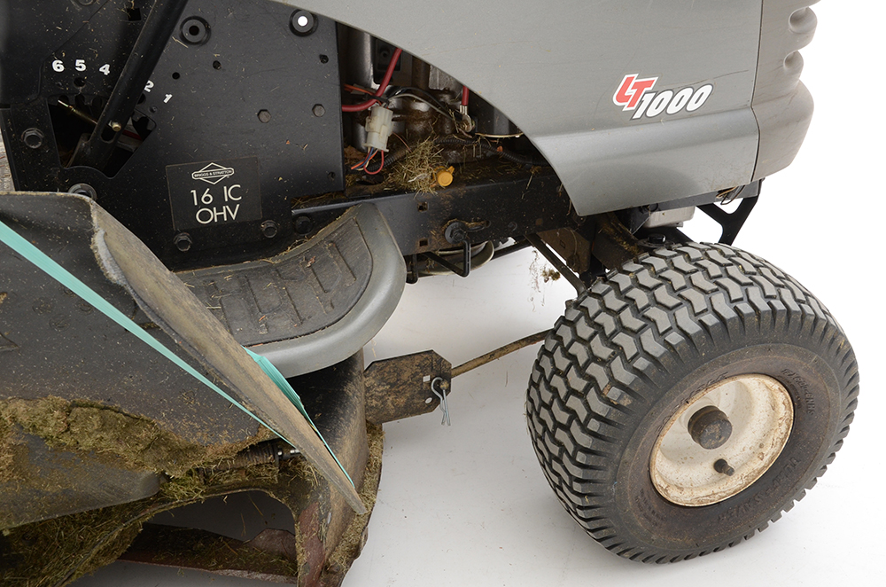 Craftsman LT 1000 Sixteen Horsepower Lawn Tractor