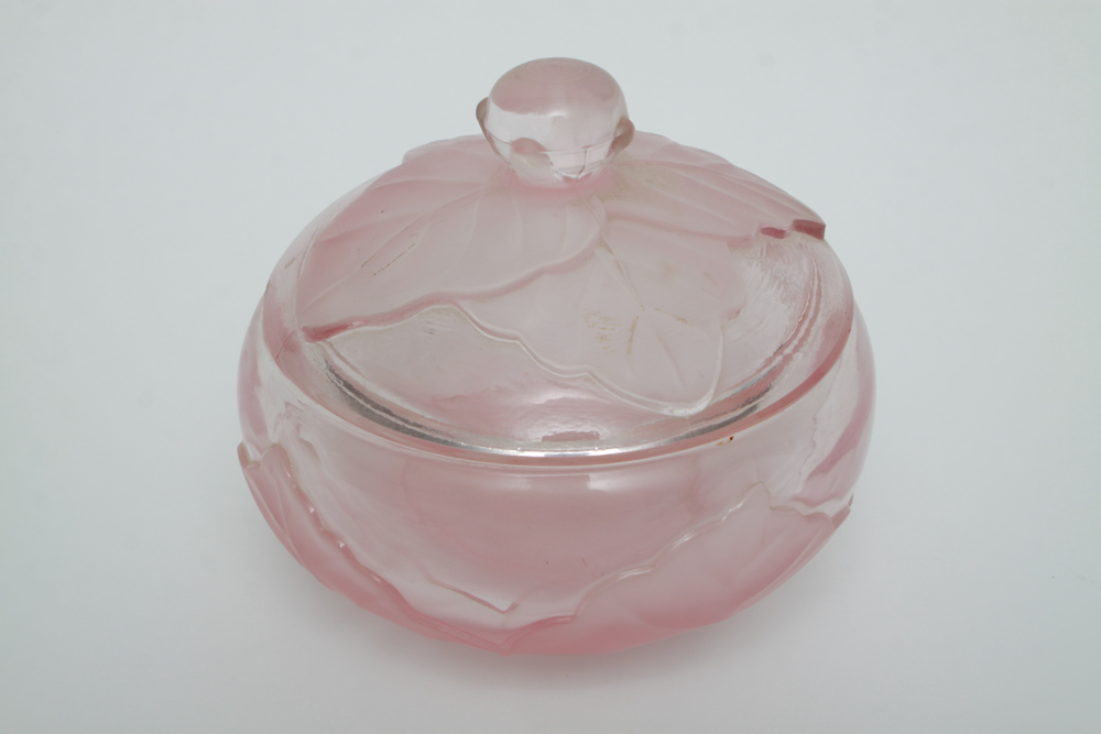 Assorted Fine Glass Décor