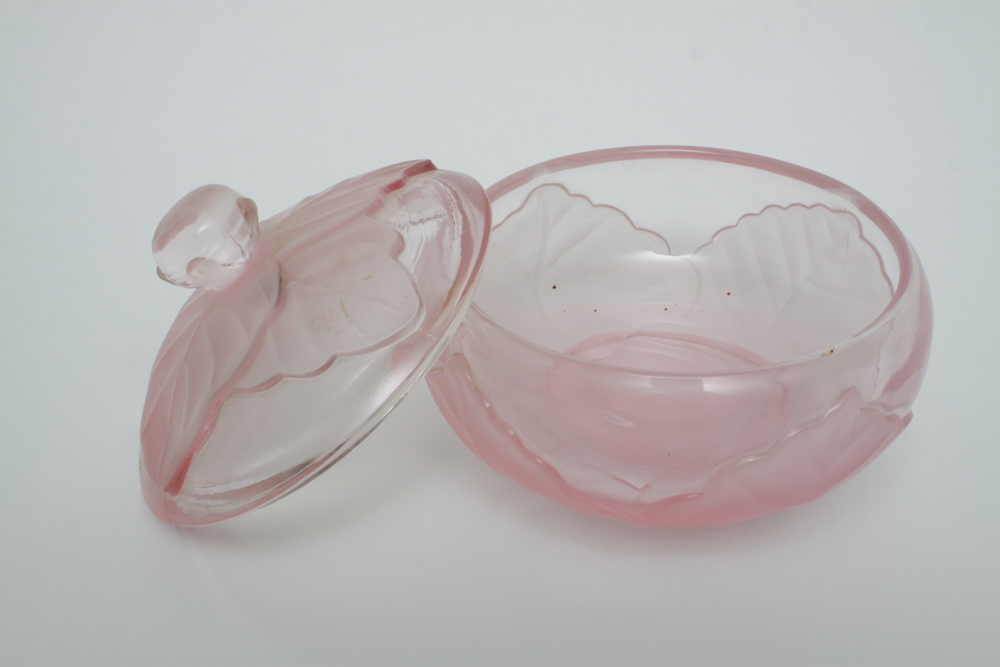 Assorted Fine Glass Décor