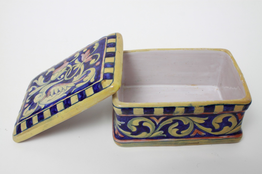 Assorted Décor Including Lenox and Deruta