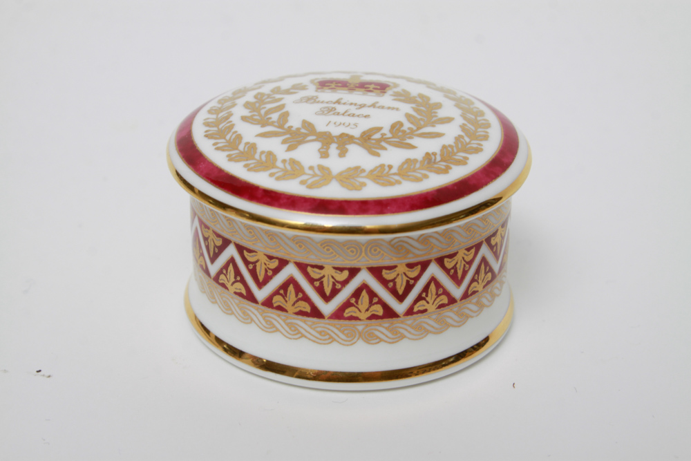 Assorted Décor Including Lenox and Deruta