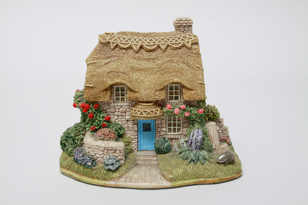 Collection of David Winter and Lilliput Lane Cottages