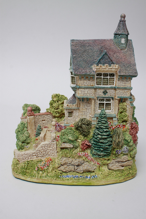Collection of David Winter and Lilliput Lane Cottages