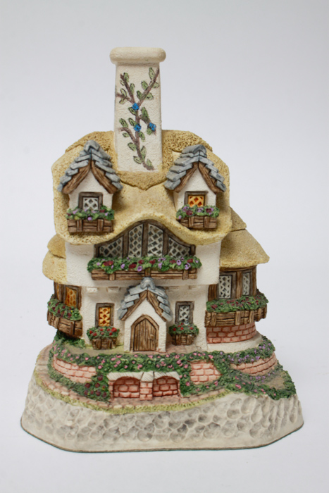 Collection of David Winter and Lilliput Lane Cottages