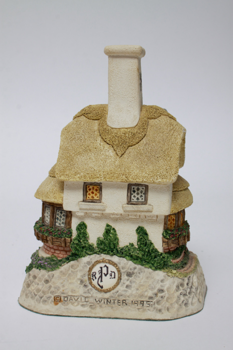 Collection of David Winter and Lilliput Lane Cottages