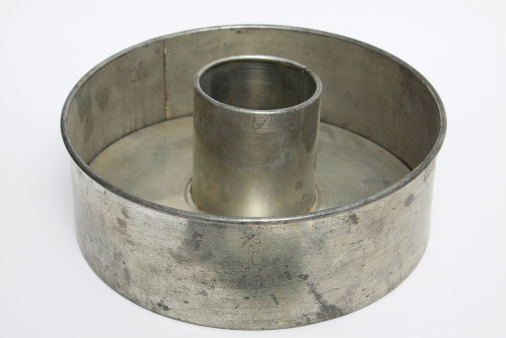 Collection of Mid-Century Modern Kitchen Wares