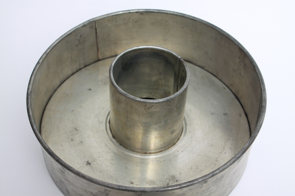 Collection of Mid-Century Modern Kitchen Wares