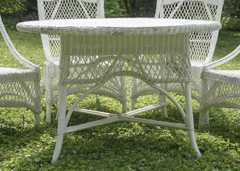 Vintage Victorian Style White Wicker Dining Table and Four Chairs
