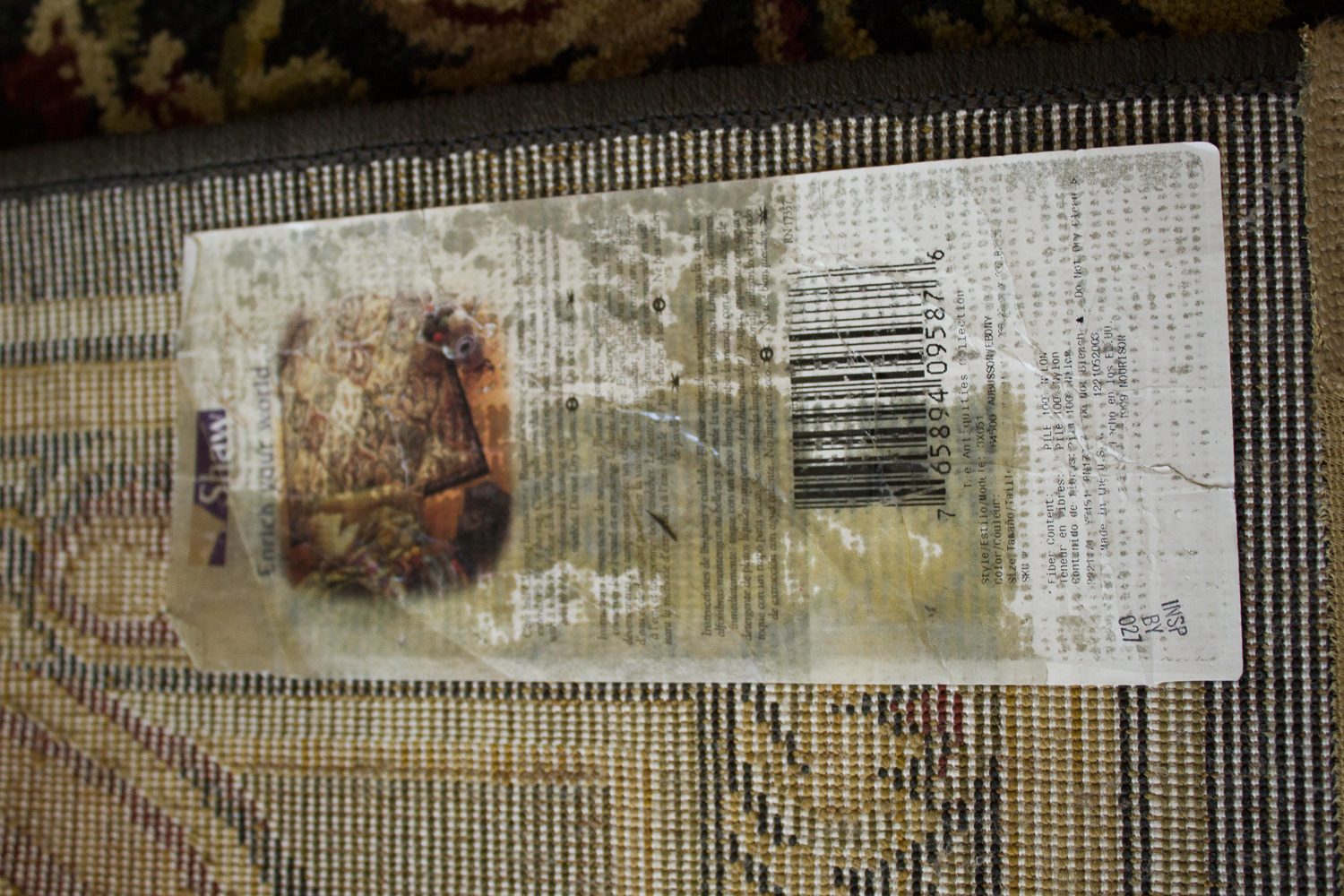 Shaw Living "Antiquities Collection" Machine Woven Area Rug