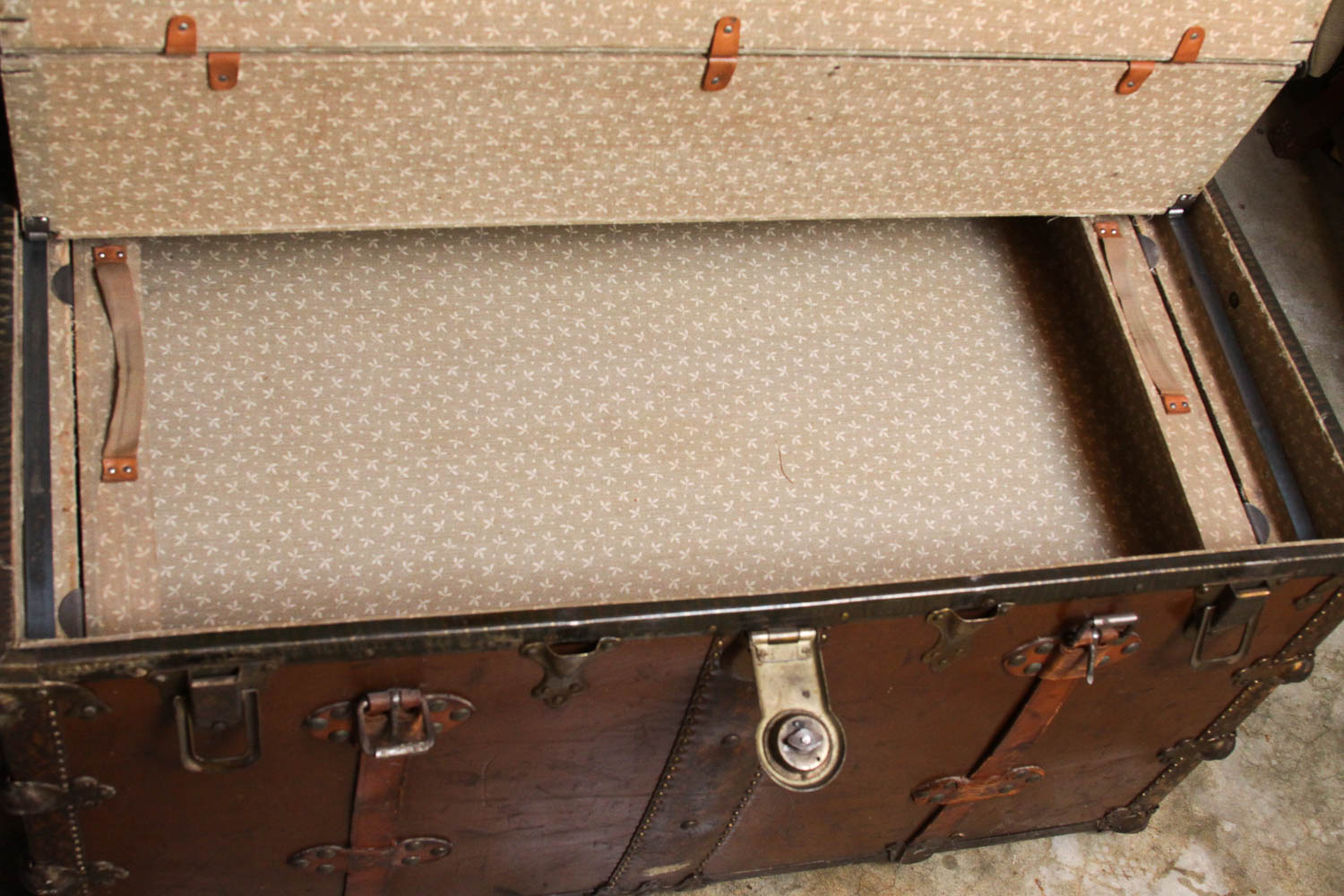 Antique H.W. Rountree & Bro. Leather Steamer Trunk