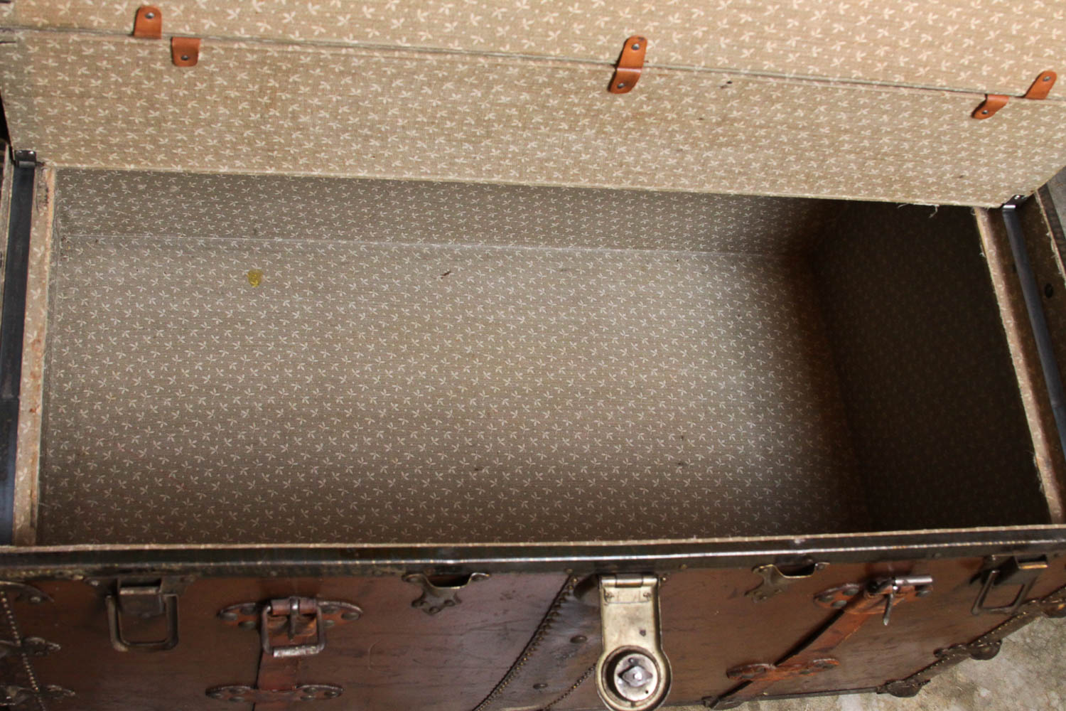 Antique H.W. Rountree & Bro. Leather Steamer Trunk