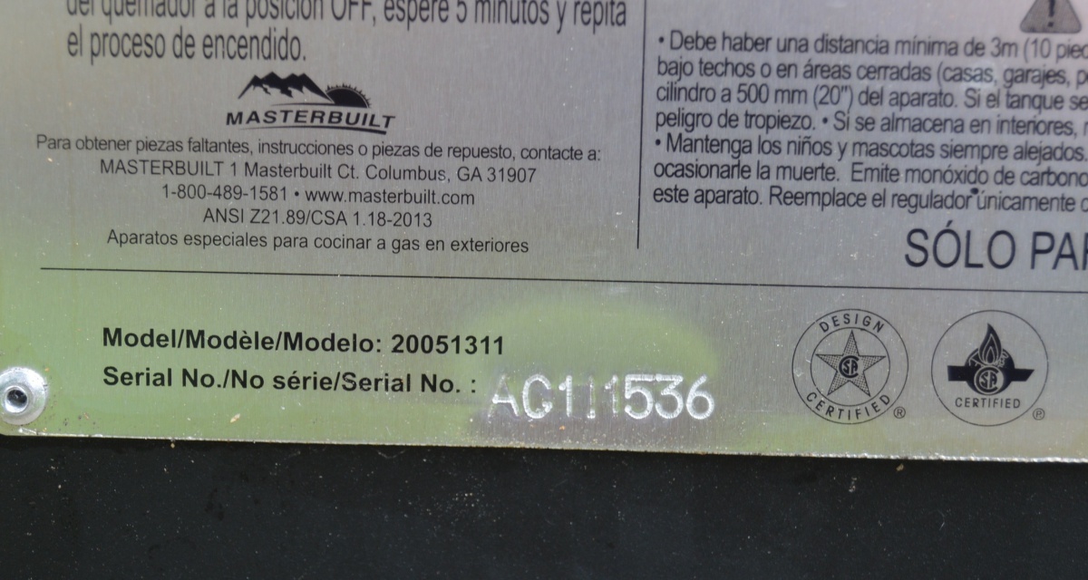 MasterBuilt Gas Smoker