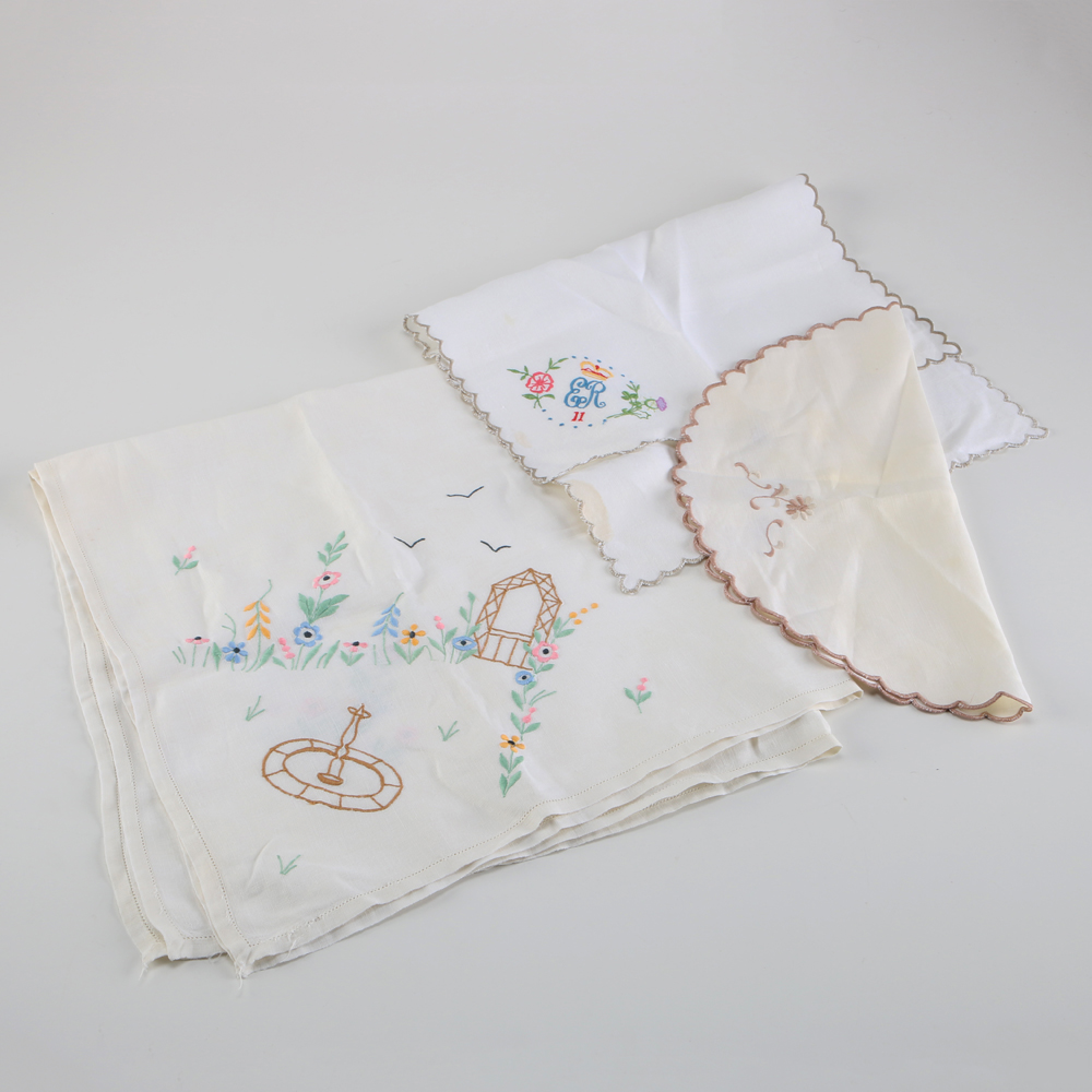 Dining and Home Decor Linens