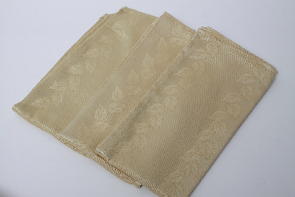 Vintage Table Linens and Crocheted Doilies