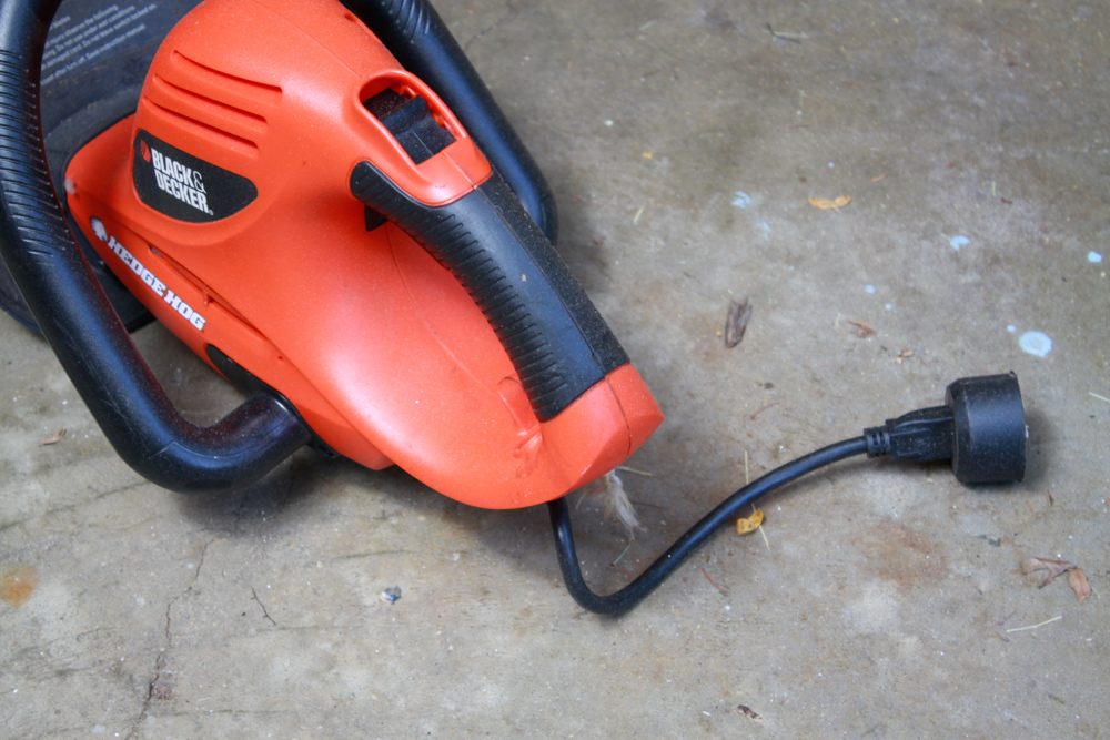 Toro Super Blower Vac and Black&Decker Hedge Hog Trimmer