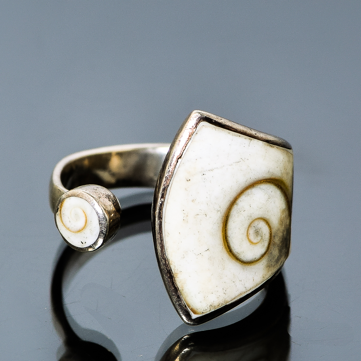Sterling Silver and Shell Open Front Spiral Ring