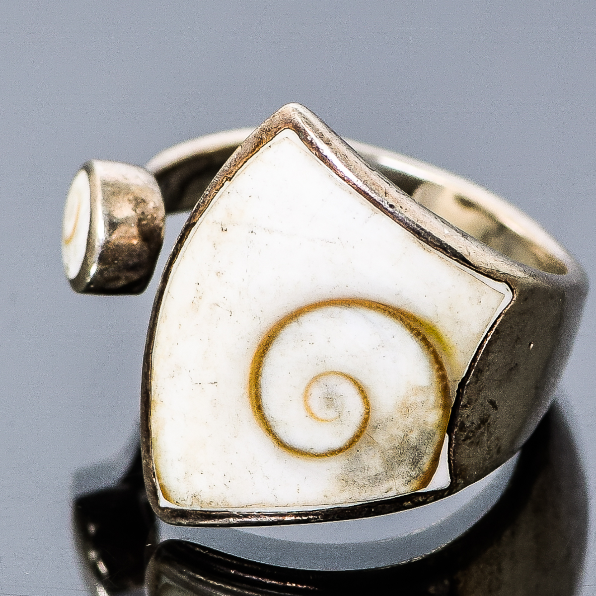 Sterling Silver and Shell Open Front Spiral Ring