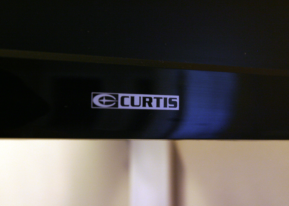 Curtis 18" Wall Mounting LCD TV