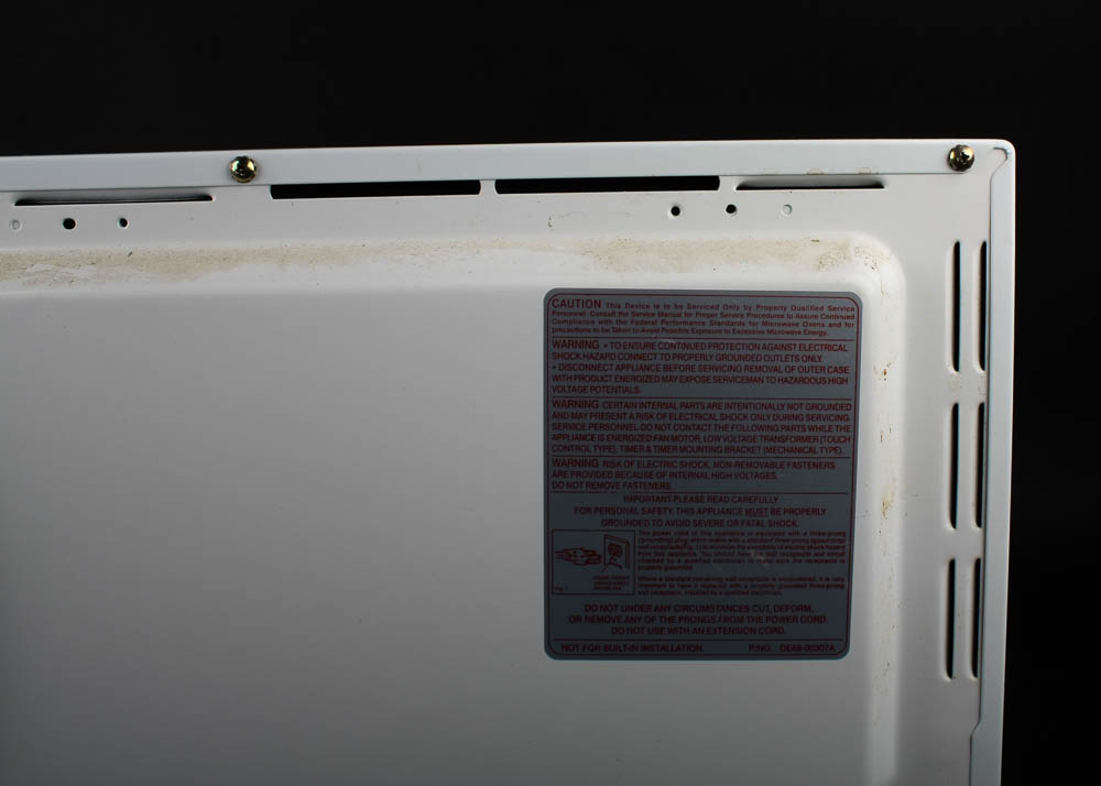 GE Turntable 1100 Watt Countertop Microwave Oven