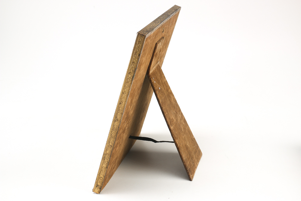 Assortment of Gold Tone Frames