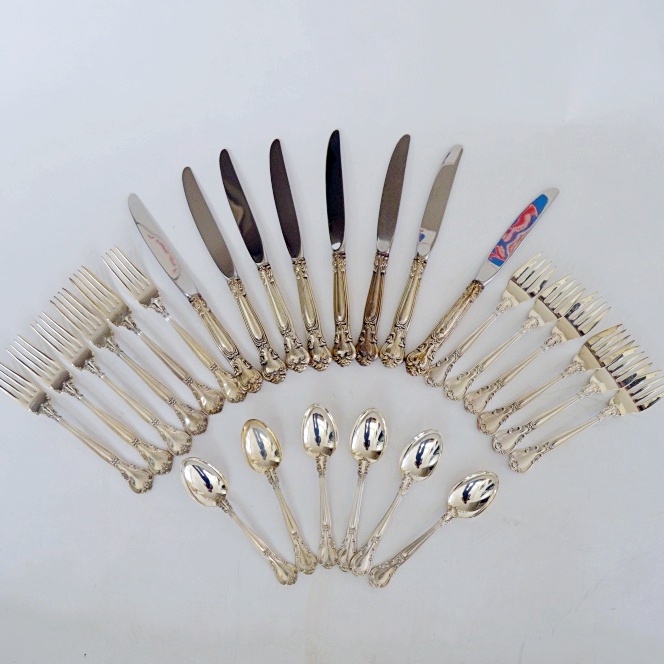 Gorham Sterling Silver "Chantilly" Flatware Set