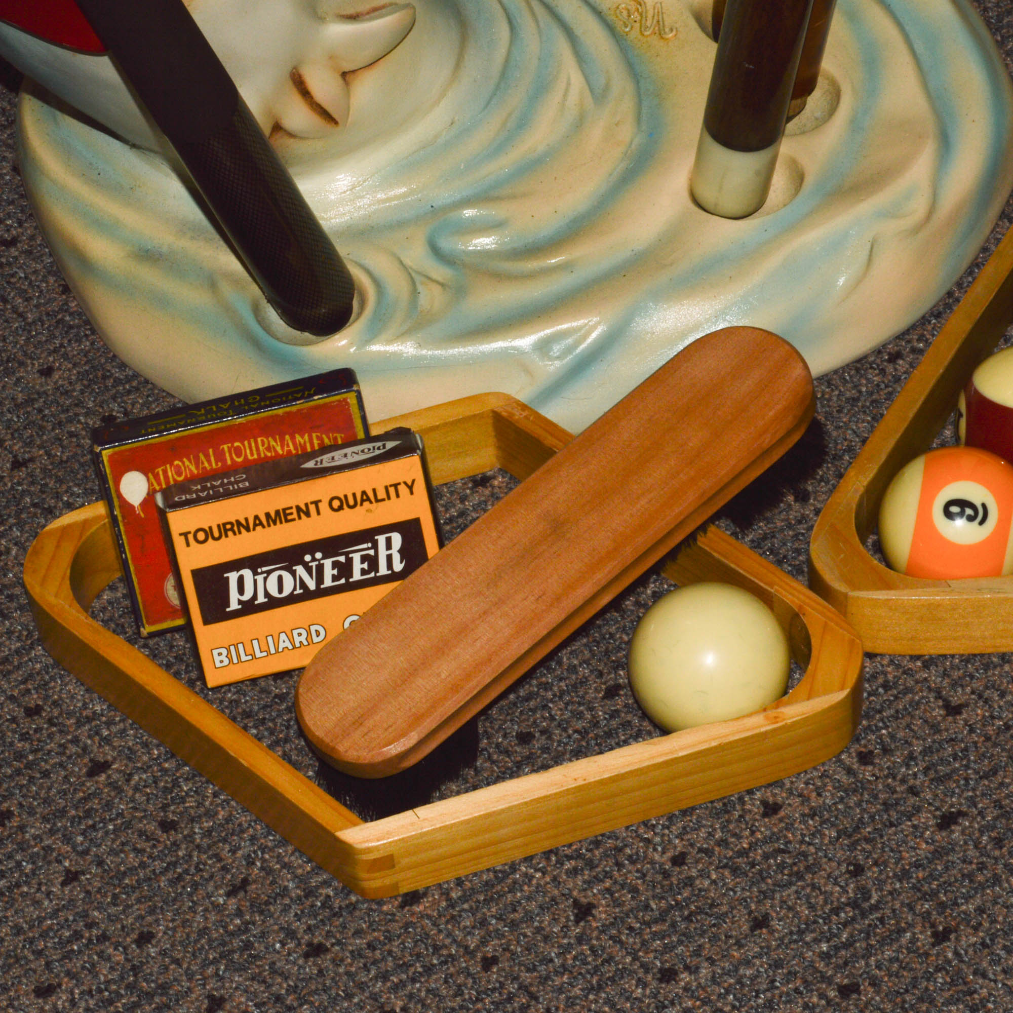Retro Shark Billiard Stand with Cues, Balls, Racks, and More