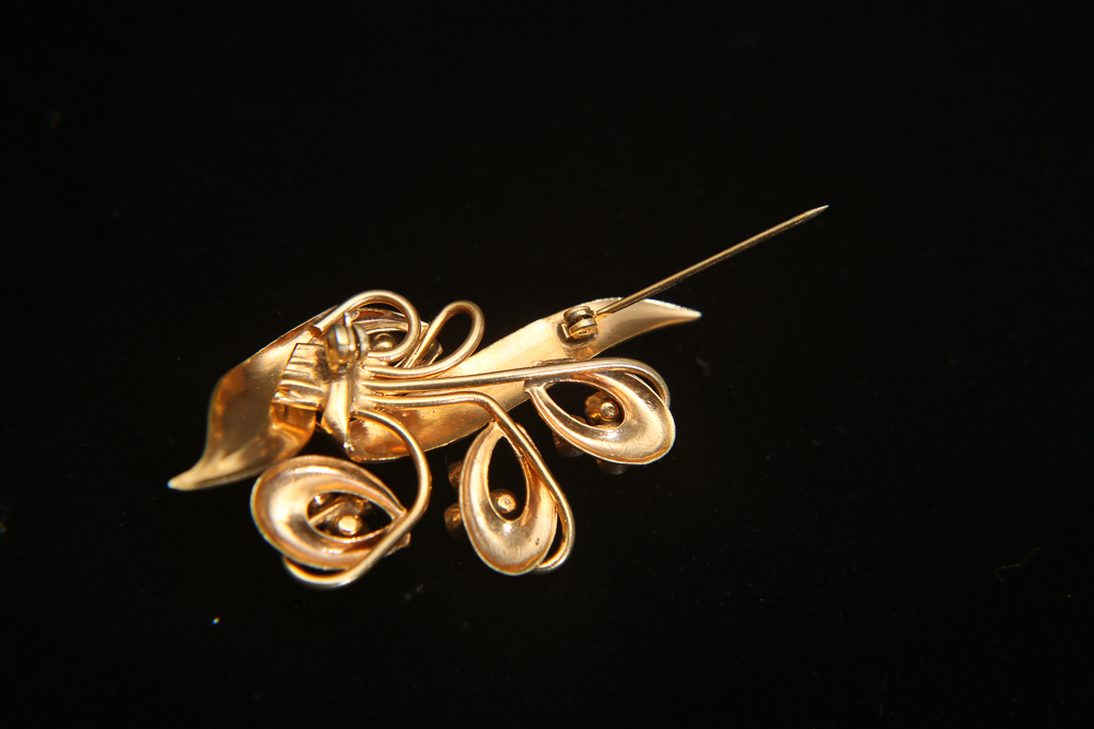 Vintage Retro Modern Brooch and Earring Set