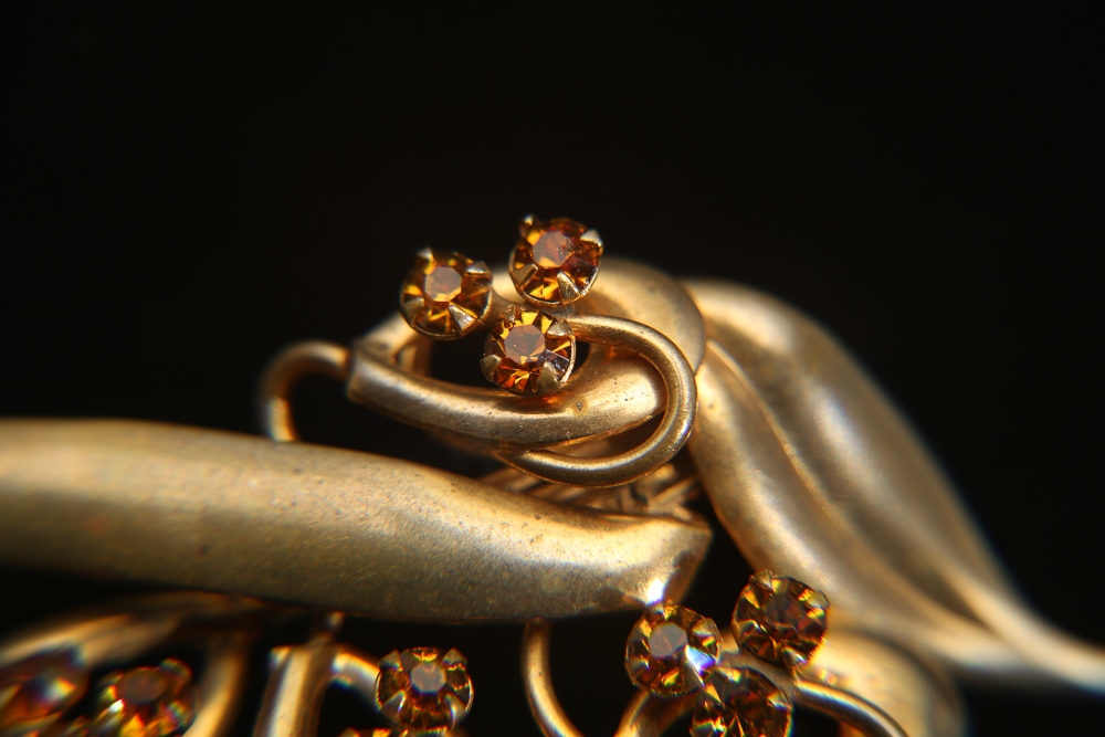 Vintage Retro Modern Brooch and Earring Set