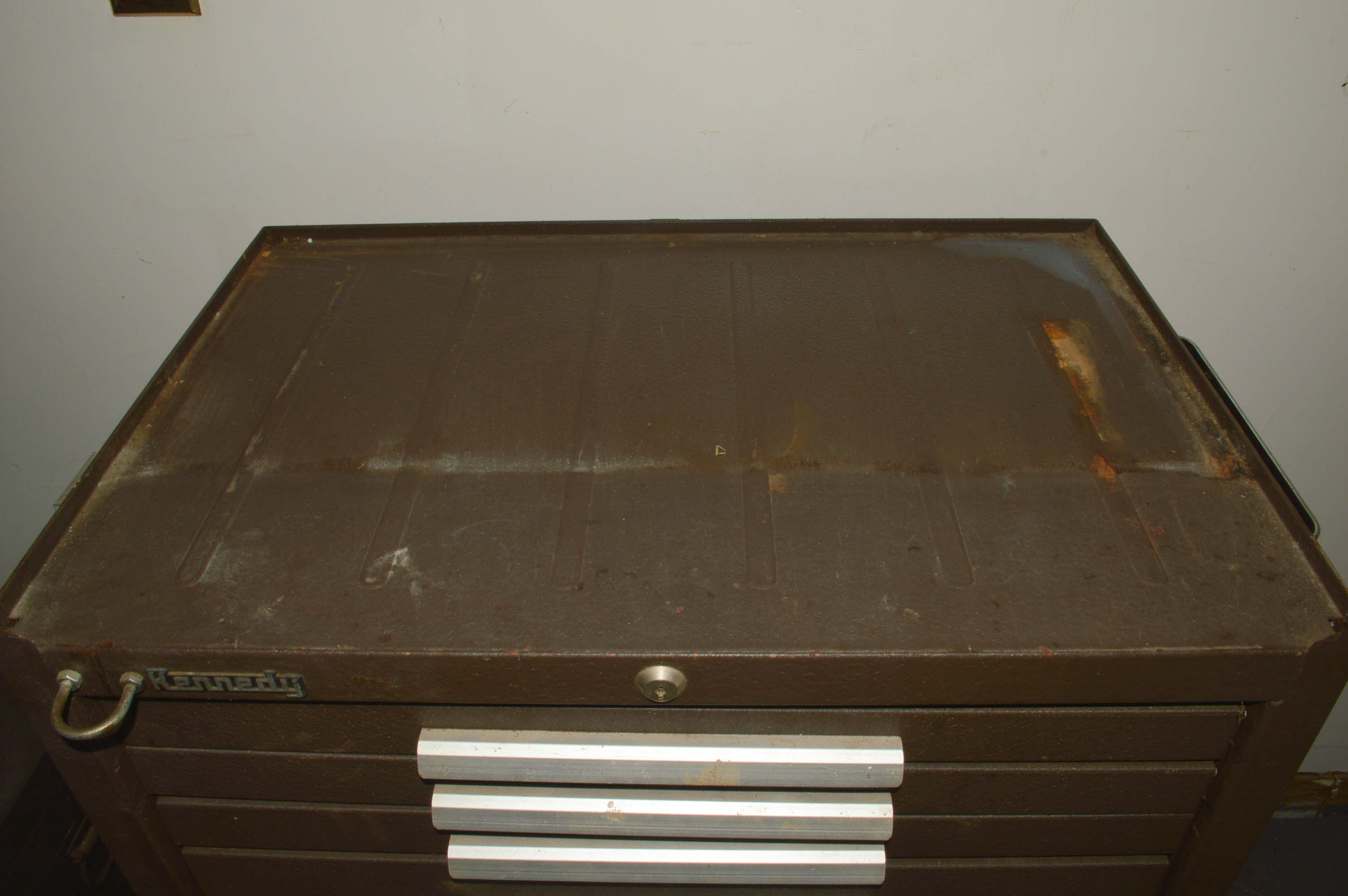 Kennedy Rolling Tool Cabinet