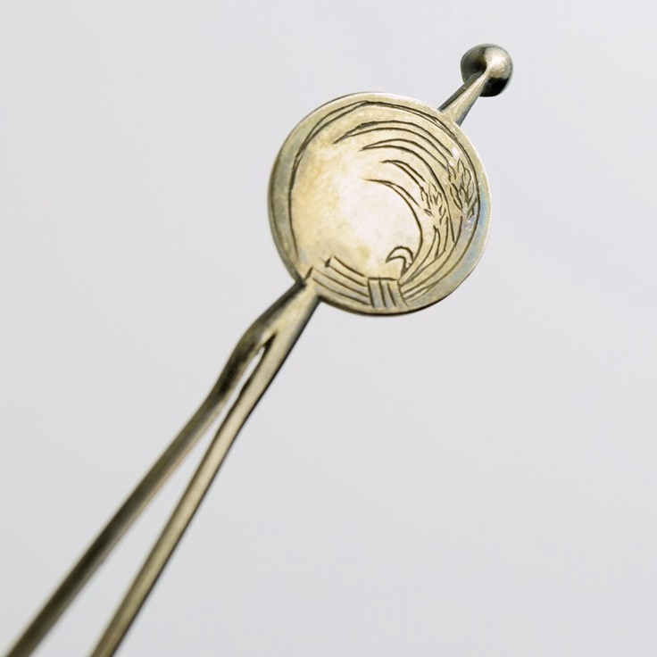 Vintage Japanese Kanzashi Hair Pins and Comb in Maki-E Decoration