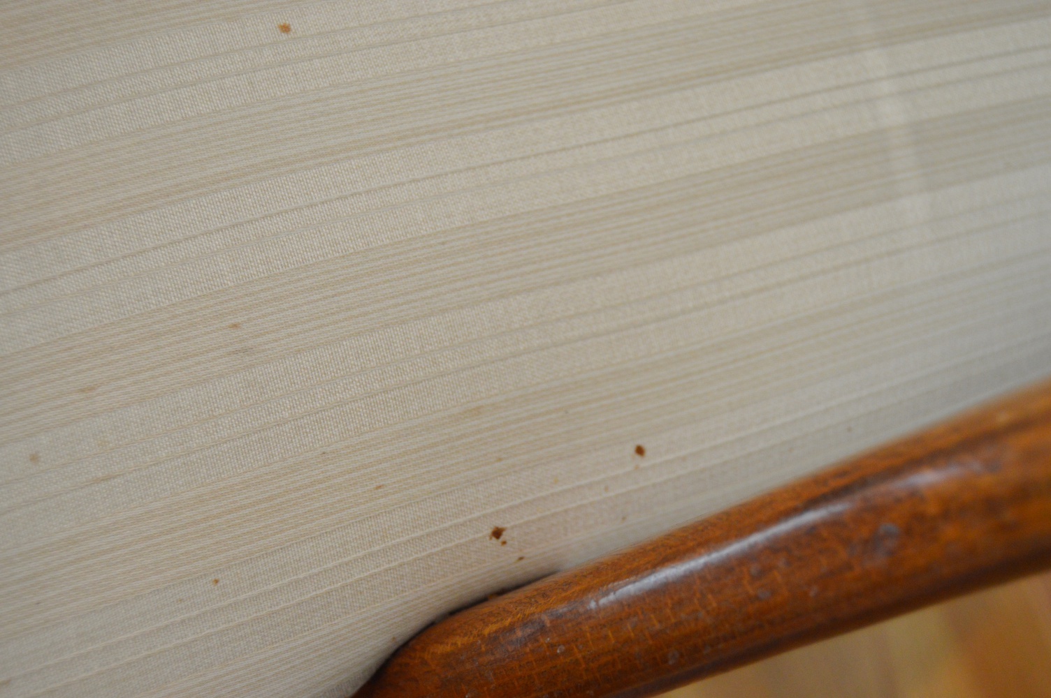 Round Oak Table and Four Oak Chairs