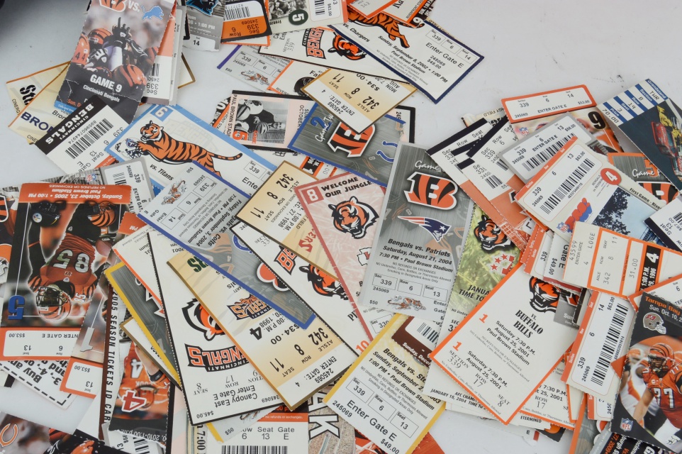 Bengals Gear Including Starter Jacket, Munoz Signature, Crock Pot