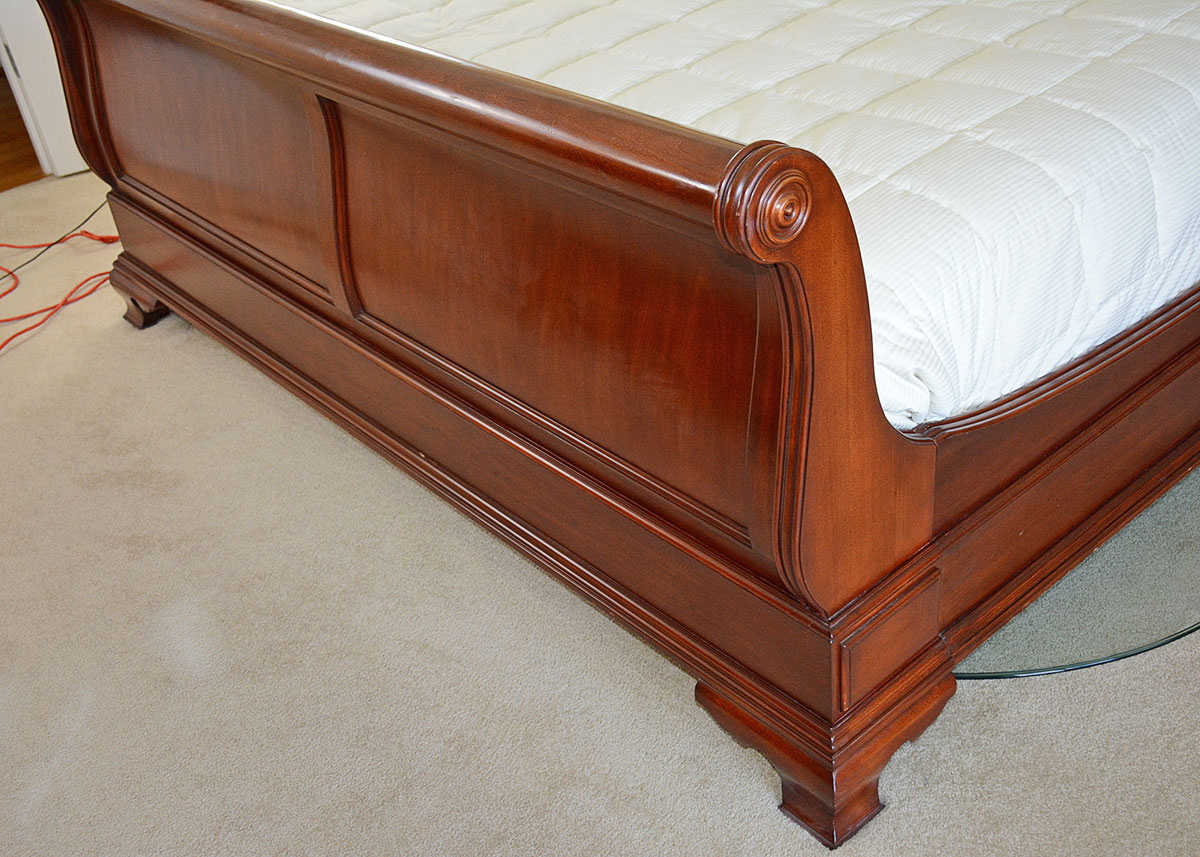 King Size Mahogany Sleigh Bed