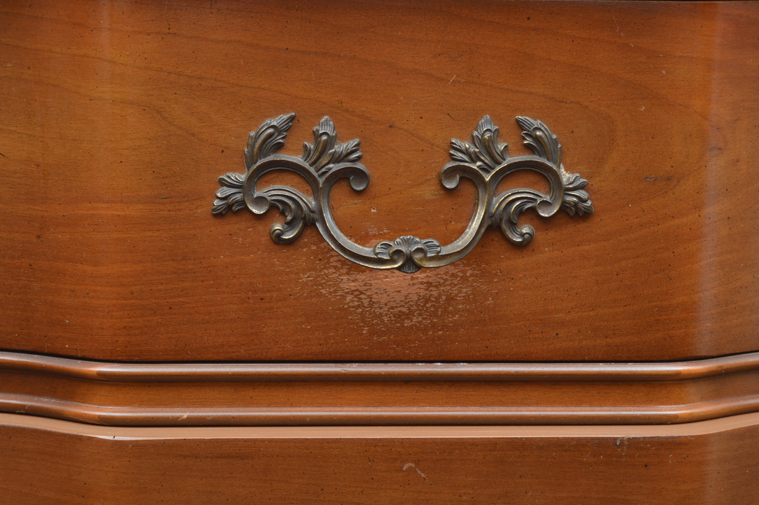 Bassett Furniture French Provincial Style Buffet